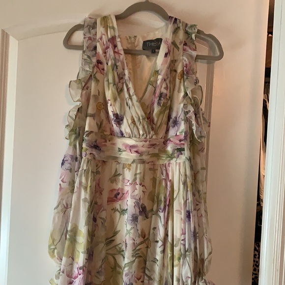 Theia cold shoulder long floral dress with slit - Picture 3 of 6